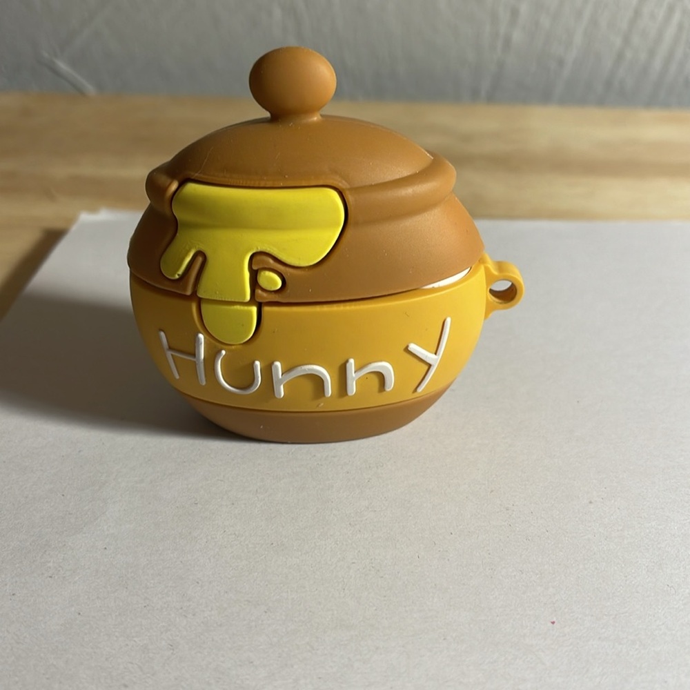 ❤️🥳💰AirPod CASE. AirPods NOT included. Hunny pot.